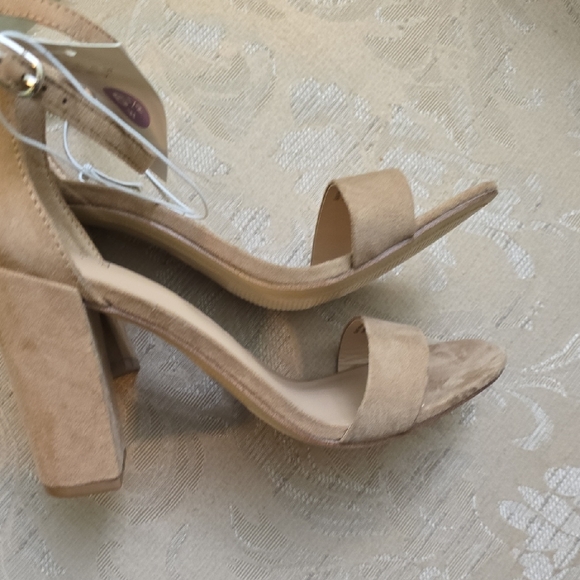 NWT! A New Day Taupe/tan Sandals Heels - Picture 4 of 7